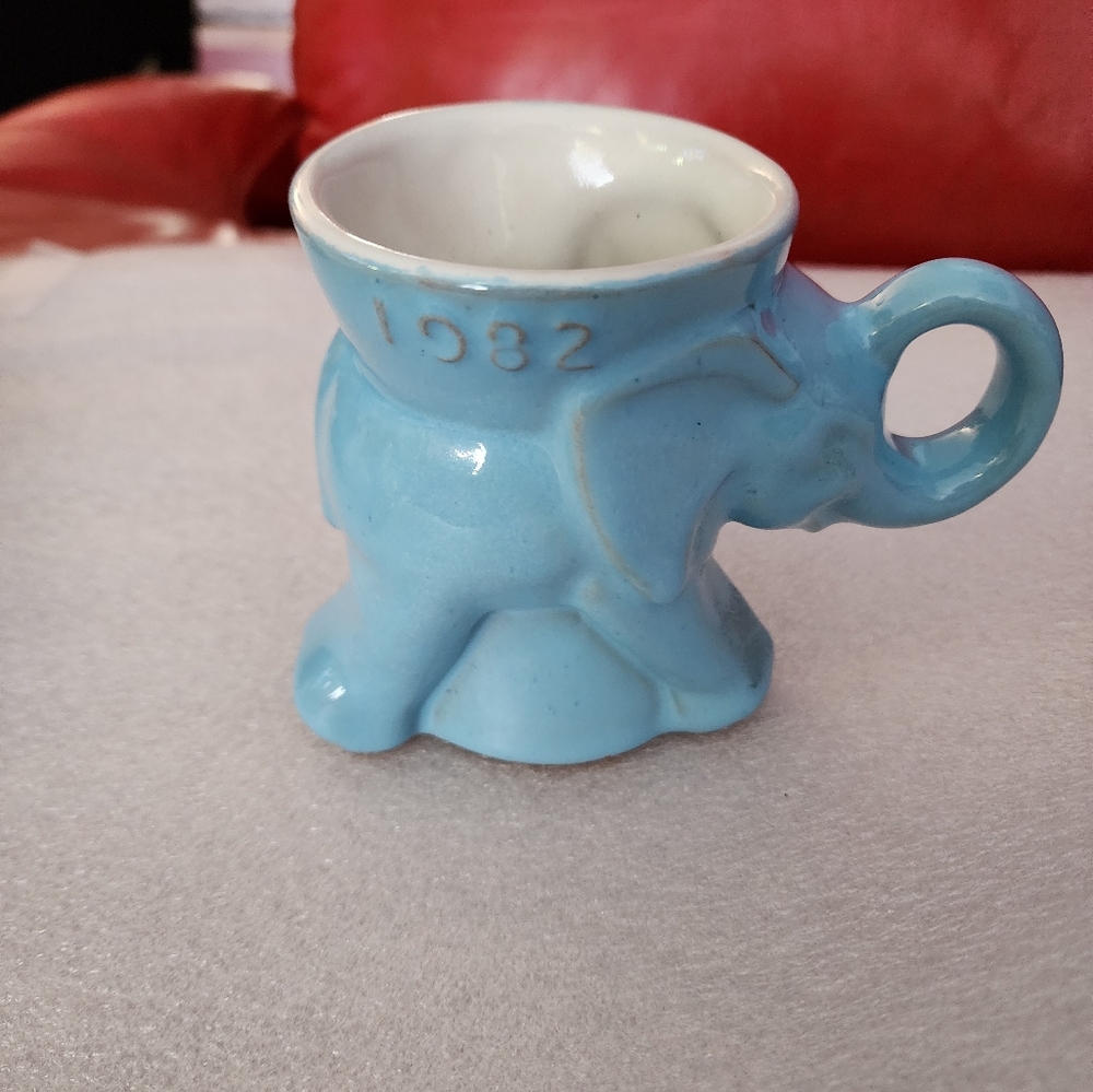 Vintage Frankoma GOP 1982  Elephant Mug Cup BENIFITS CHARITY
